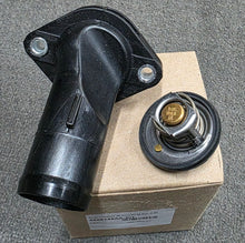 Load image into Gallery viewer, Thermostat &amp; housing for 3.8L Jeep Wrangler JK