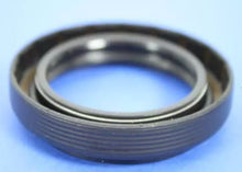 Load image into Gallery viewer, Front right axle shaft output seal for Chrysler 300C LX Jeep Grand Cherokee WK1 wk2 wk3